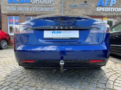 Zařízení pro nosiče kol Tesla Model S, vertikal